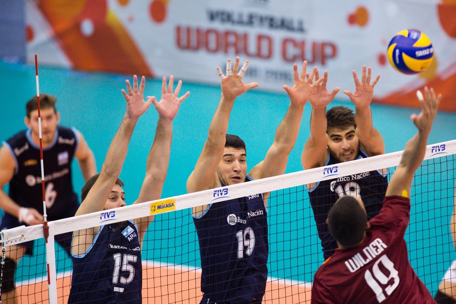 VP Voleo Perfecto CAMPAMENTO DE VOLEIBOL EN CARACAS VP Voleo Perfecto CAMPAMENTO DE VOLEIBOL EN CARACAS