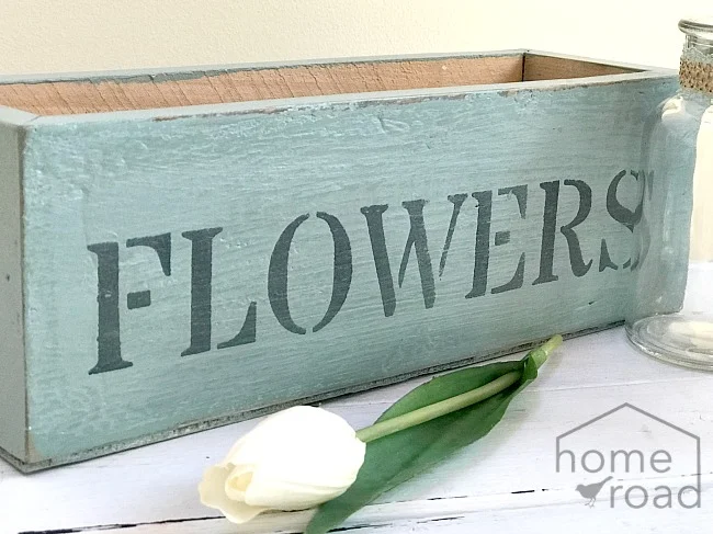 Making a Rustic Flower Box painted with Chalk Paint®