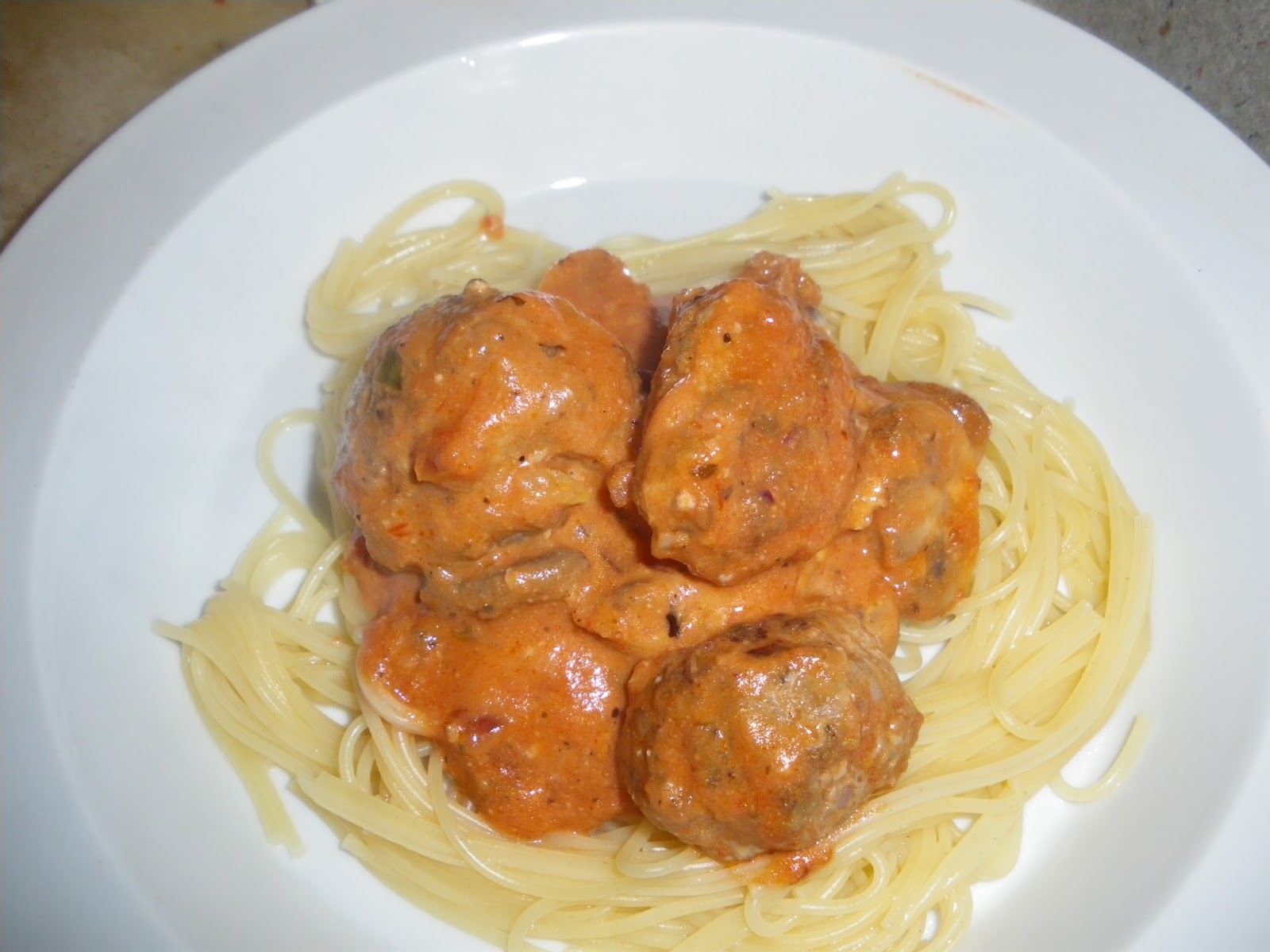 Mouth watering recipes from Azeema's Kitchen Spaghetti and meatballs with mushrooms