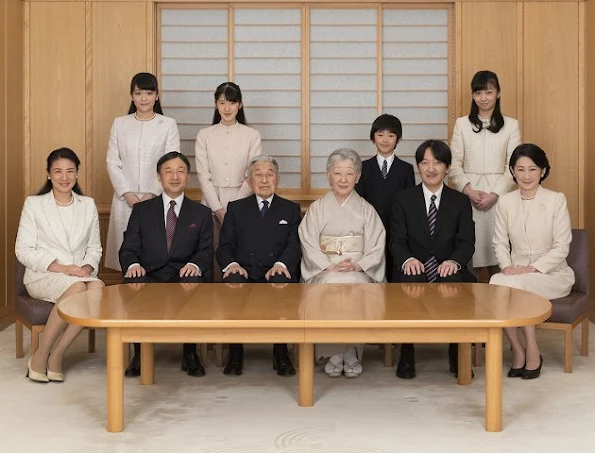 Emperor Akihito, Empress Michiko, Crown Prince Naruhito, Crown Princess Masako,Princess Aiko, Prince Akishino, Princess Kiko, Princess Mako, Princess Kako,Prince Hisahito