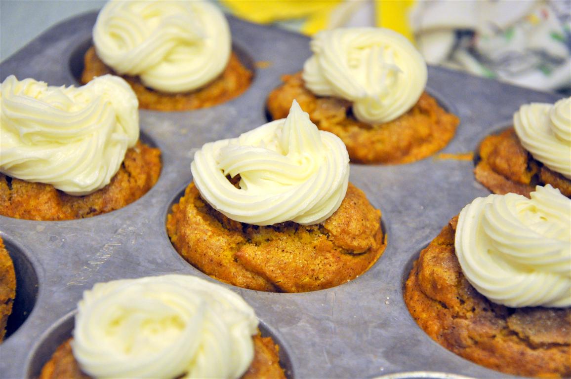 Cobblestone Quilting Pumpkin spice muffins Pioneer Woman style!