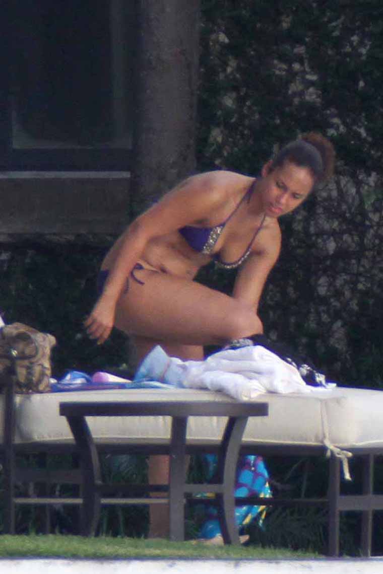 Something alicia keys wedgie topic Alicia keys wedgie