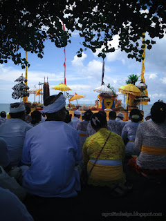 Villagers Still Waiting For The Worship Ceremony In The Melasti Ceremony On The Beach