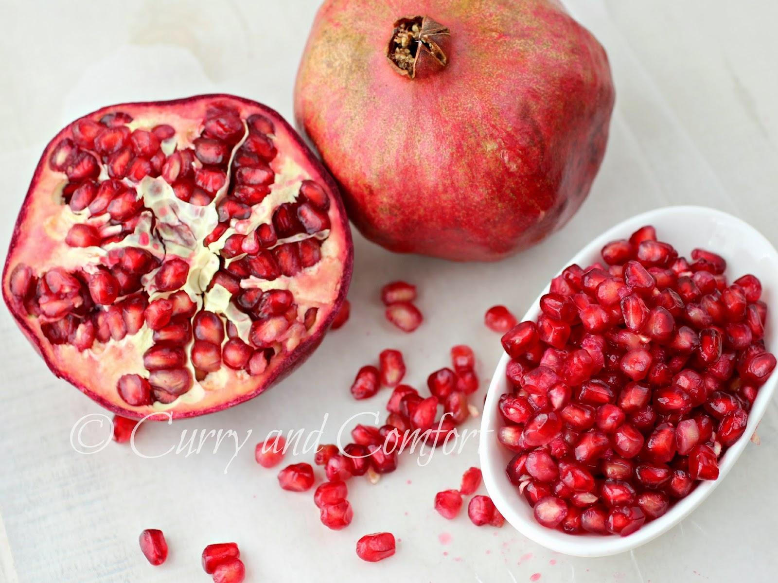 The best way to open a pomegranate and get all those delicious fresh p, How To Eat Pomegranate