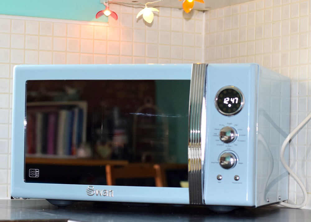 Swan Retro SM22080 Combination Microwave Review