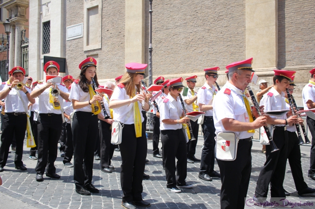 Band in front of the Apostolic Palace.