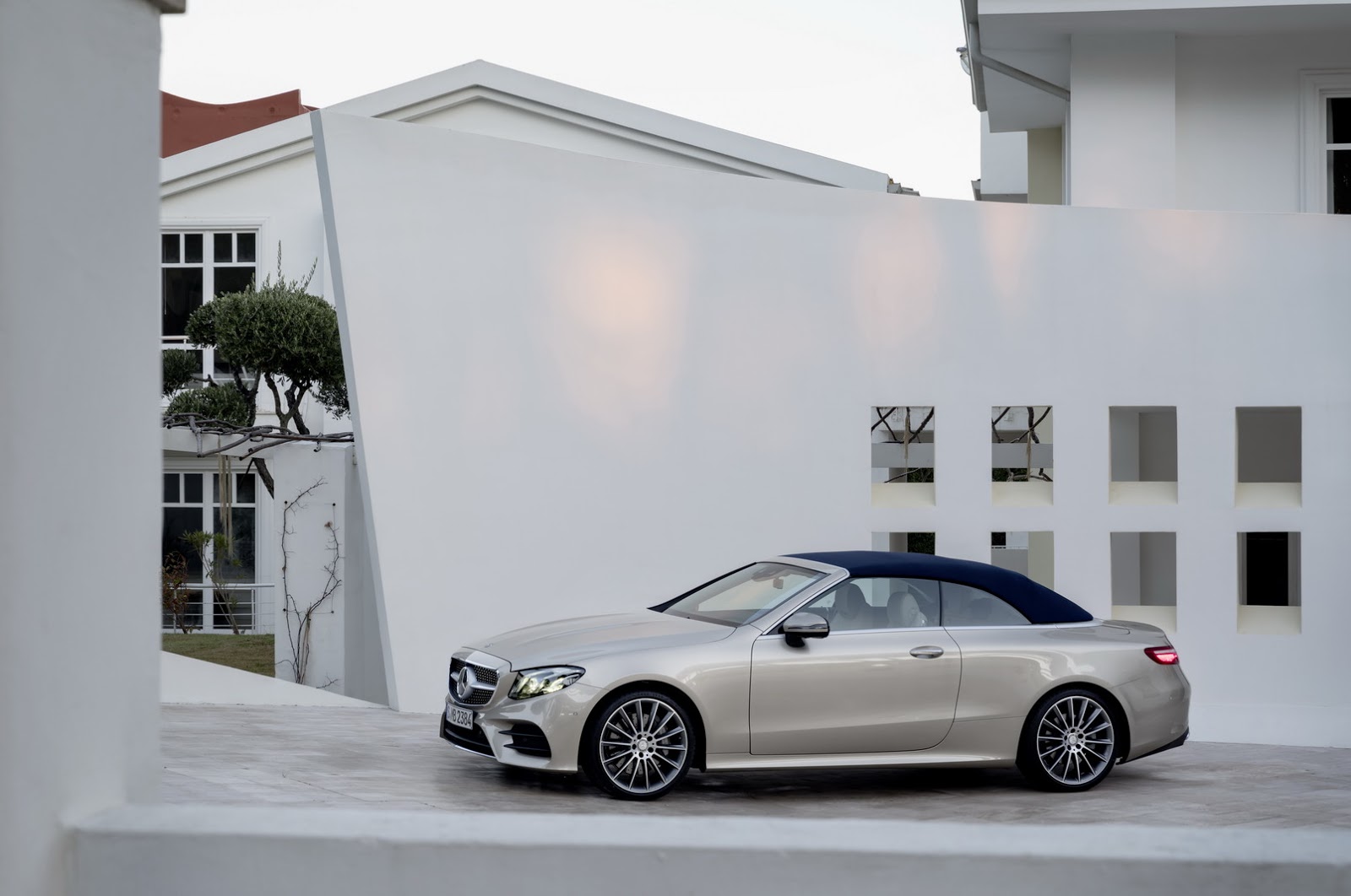 2018-Mercedes-E-Class-Convertible-24.jpg