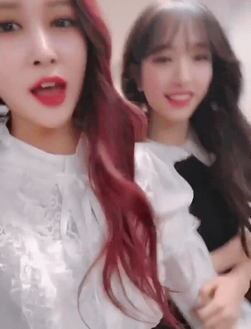 우주소녀 보나 웃을때 갭차이