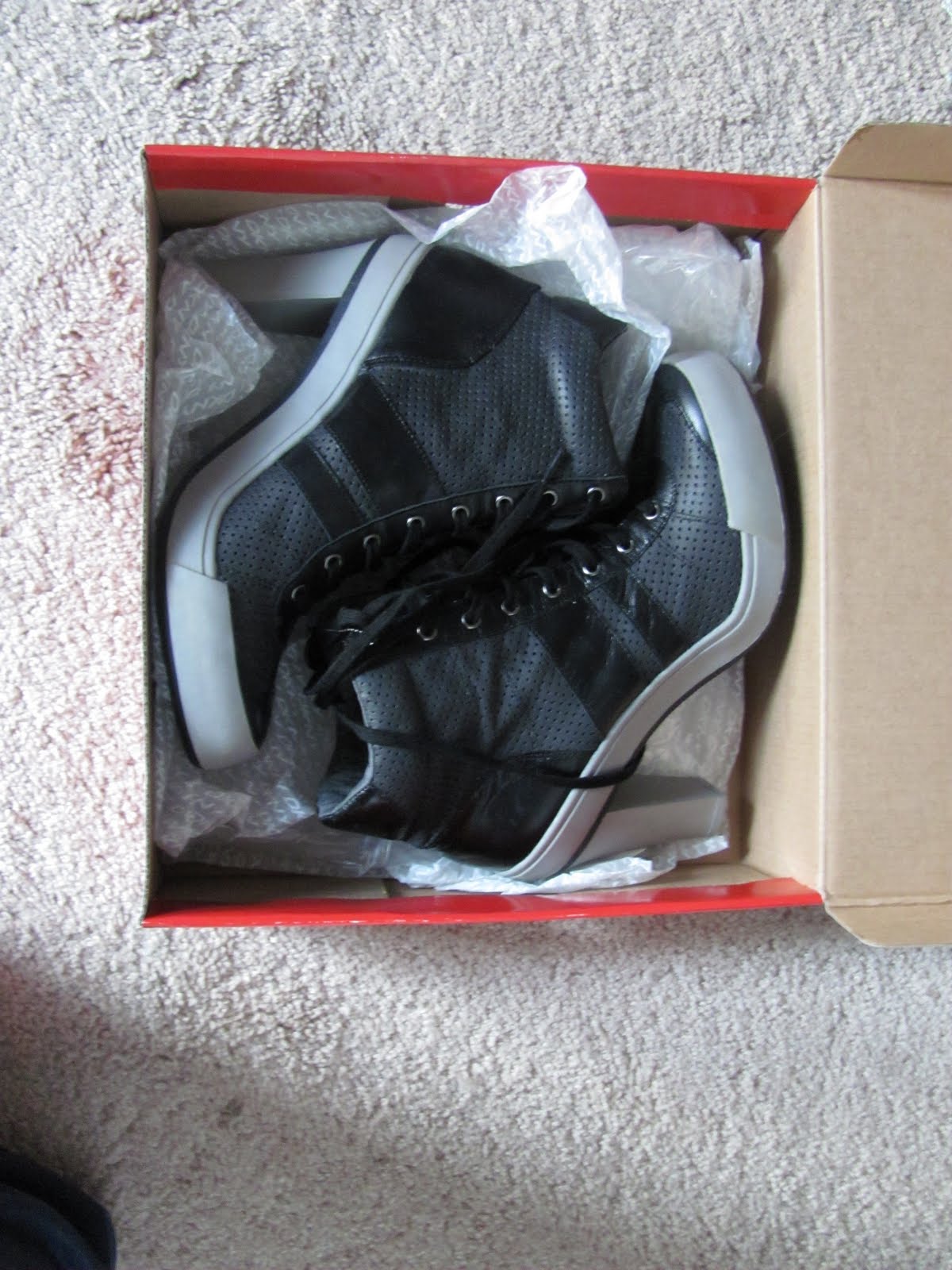 MyEbayShtuff: Black/Grey DKNY Lace Up Sneaker Booties