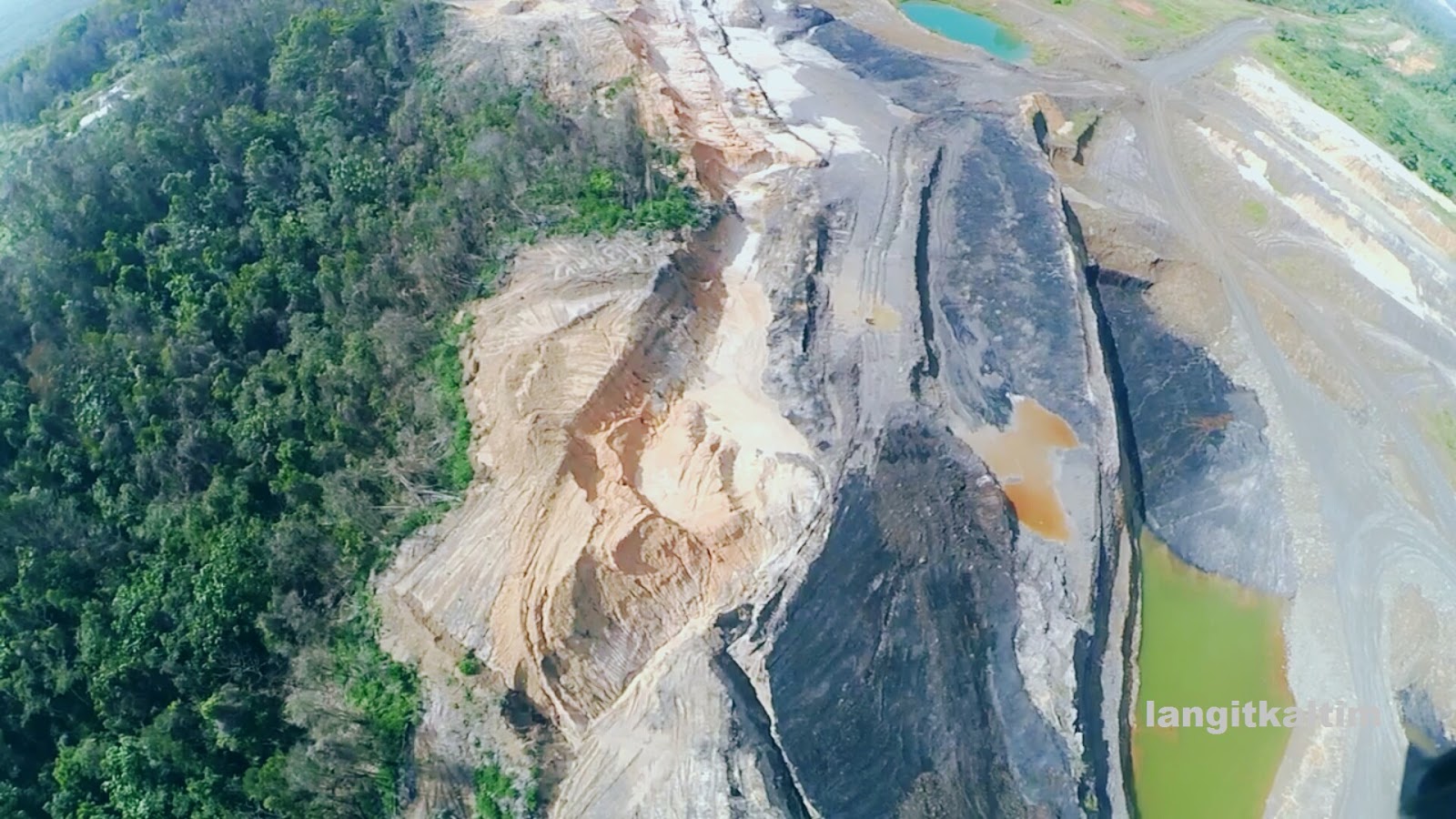 Foto Udara Tambang Batubara Provinsi Kalimatan Timur LANGIT KALTIM