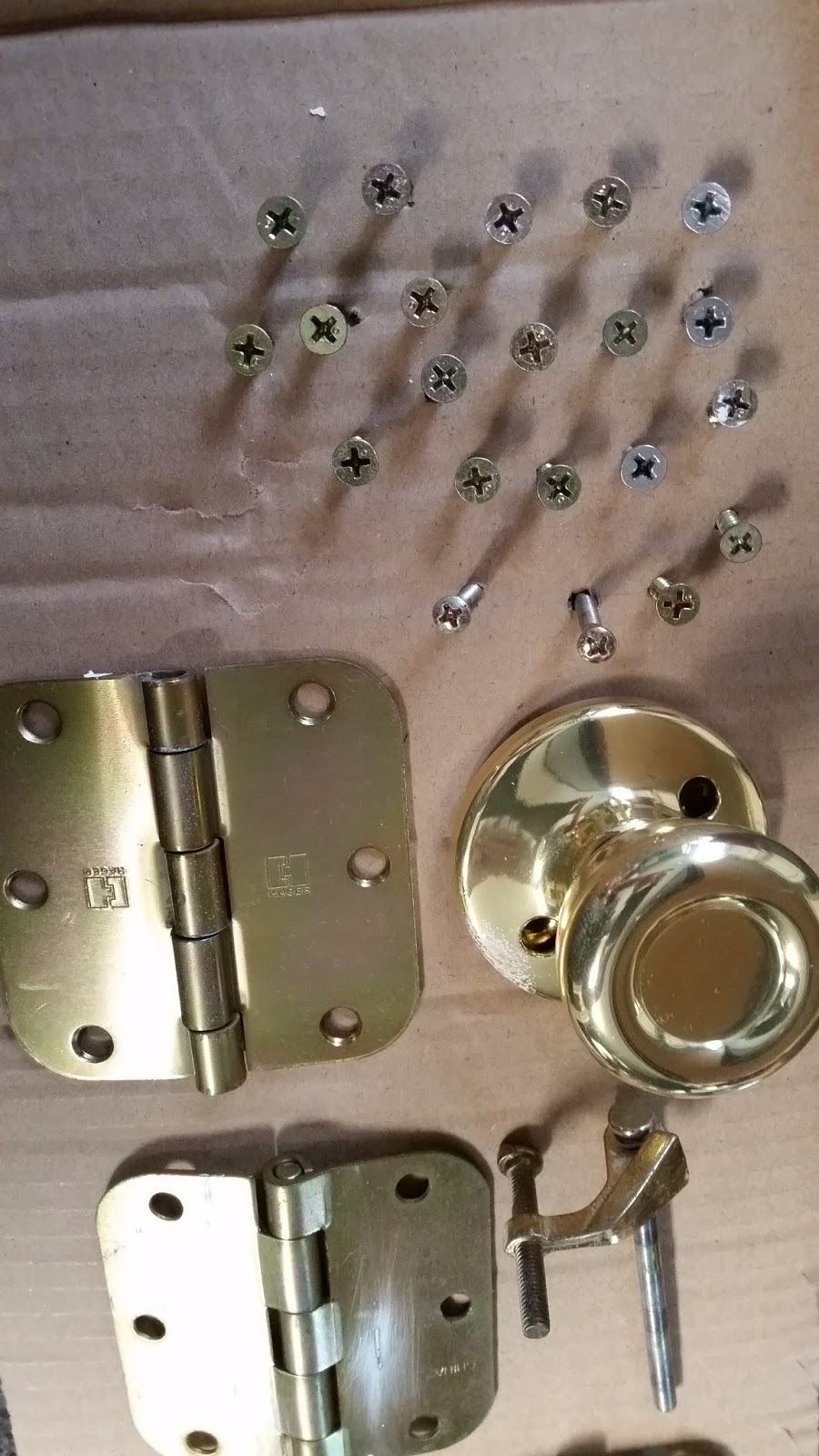 A Touch of Metallic How to Spray Paint Brass Knobs ORC Week 5