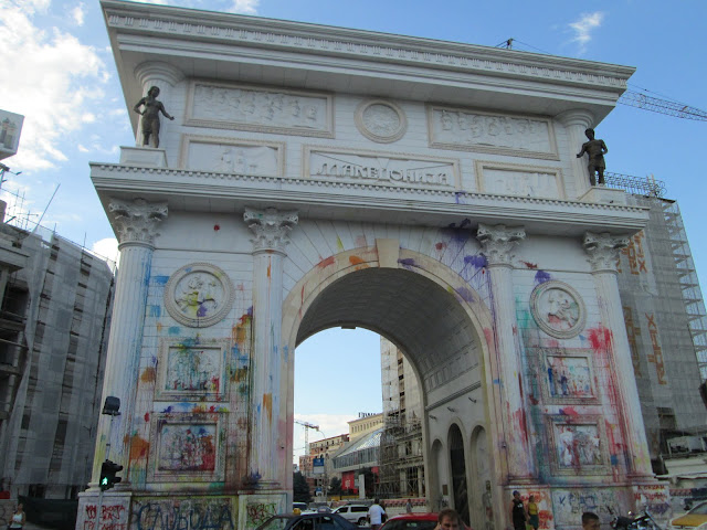 El Arco del Triunfo en Skopje