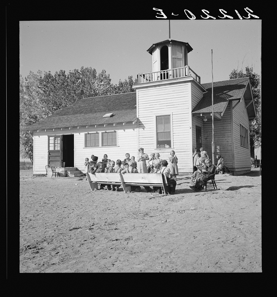 Vintage Photographs Capture the Life at an Outdoor "Bench School" in