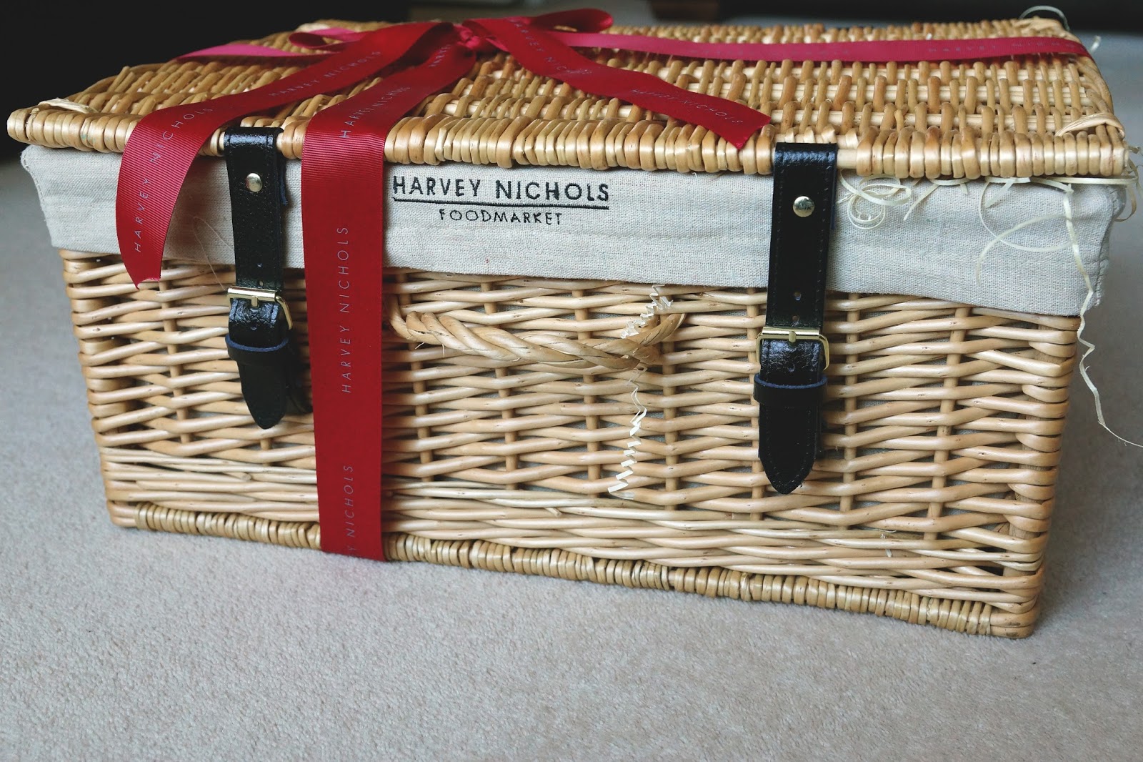 Hello Freckles Harvey Nichols Christmas Countdown Hamper Hello Freckles Harvey Nichols Christmas Countdown Hamper