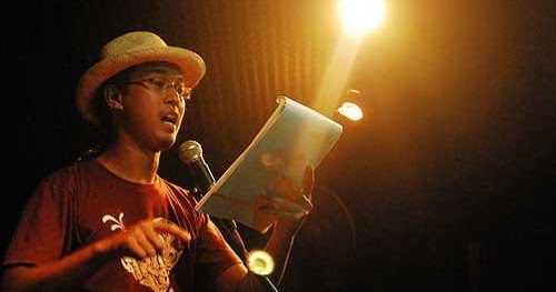 Cara Membaca Puisi Dengan Lafal, Nada, Tekanan dan Intonasi yang Tepat |  Blog Bahasa Indonesia