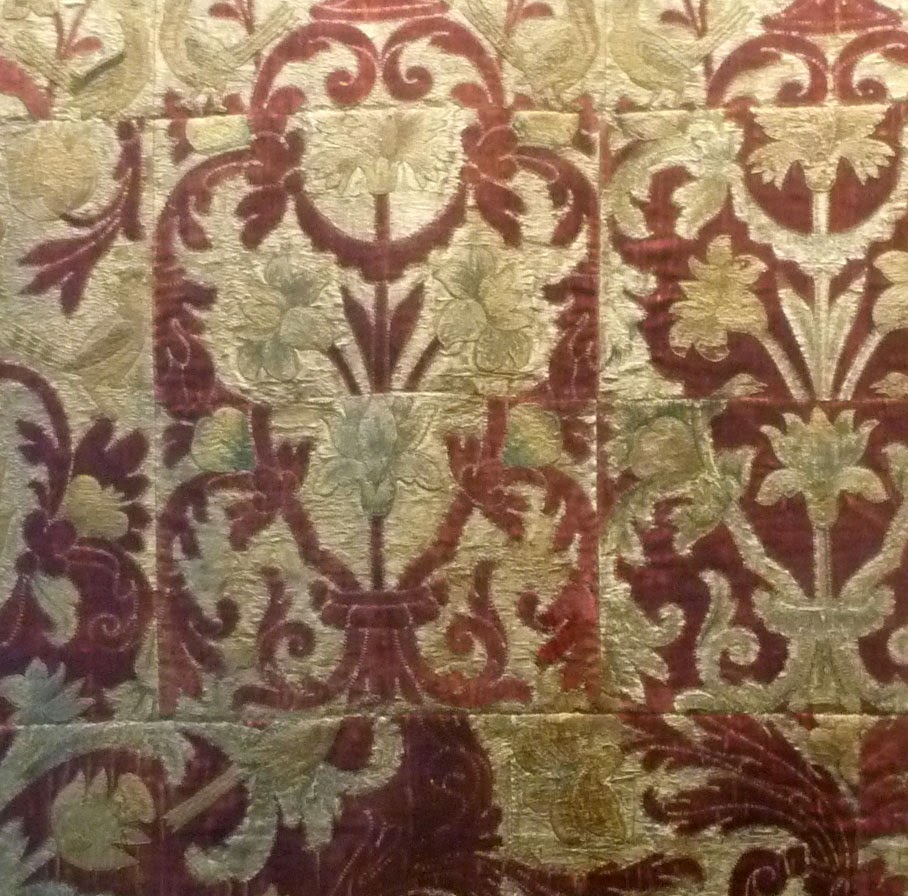 margaret-cooter: Wall-hangings at the Wallace Collection