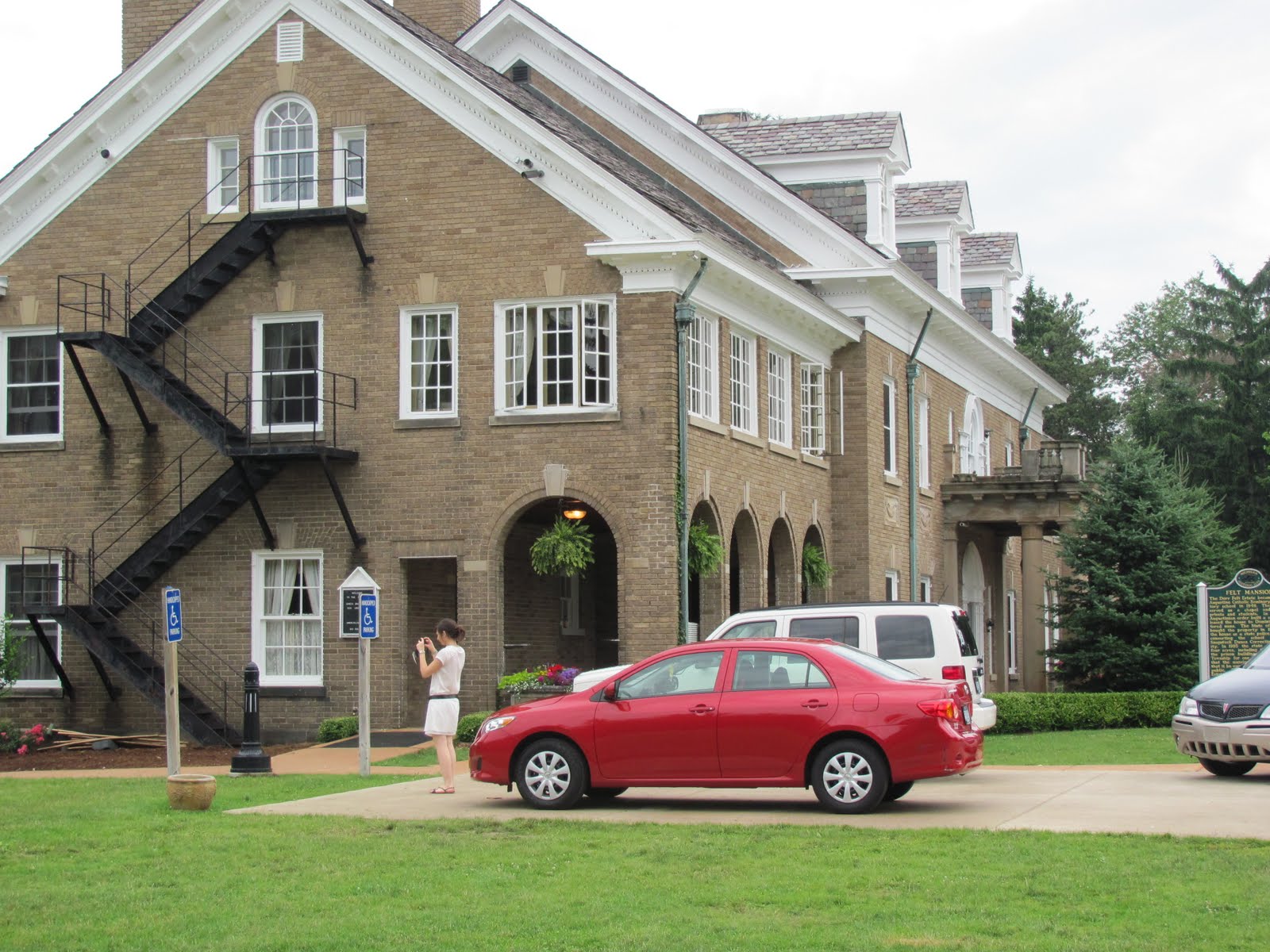 A Sprig of Lavender Summer Wedding at The Felt Estate Mansion