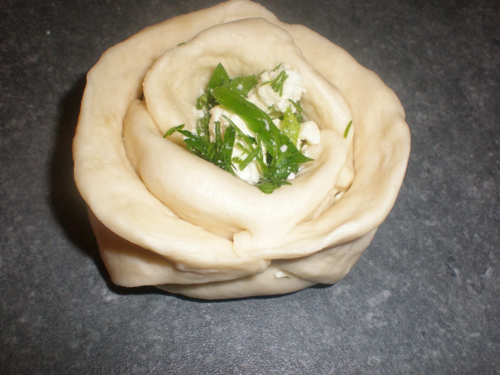 Ayla's Kitchen : Potcha au fromage et fines herbes (peynirli Pogaça)