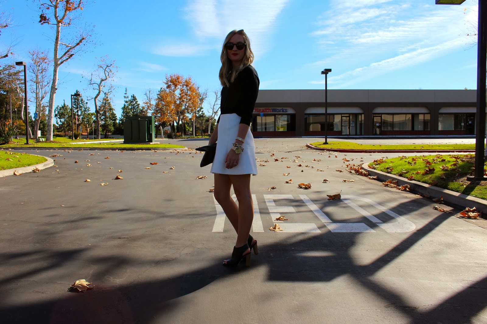 TOP IT OFF BLACK, WHITE & RED ALL OVER