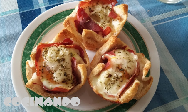 Tartaletas De Pan De Molde Con Huevo Y Jamón
