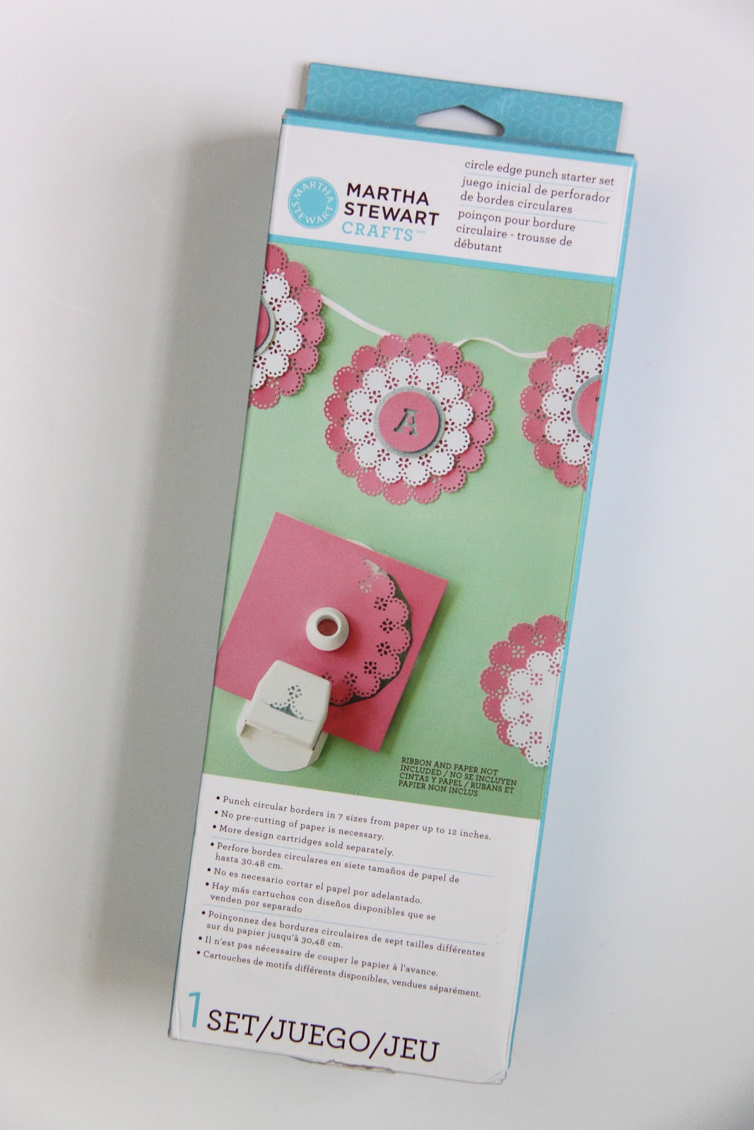 Aesthetic Nest: Review: Martha Stewart Crafts Circle Edge Punch