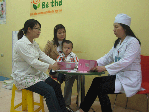 Dự án triển khai “Sổ theo dõi sức khỏe bà mẹ và trẻ em” tại Việt Nam của JICA