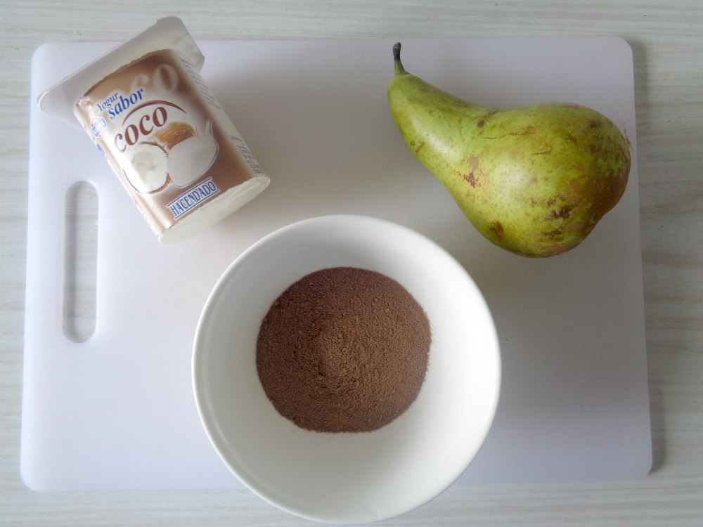 Pears in Chocolate Yoghurt