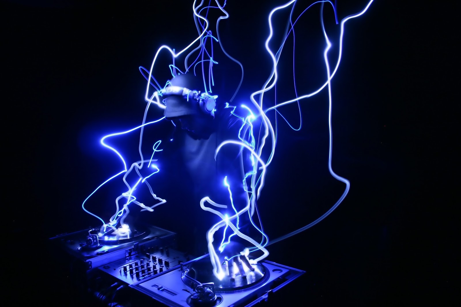 Neon Wallpapers for Android - Neon DJ Wallpaper Neon Wallpapers for Android - Neon DJ Wallpaper