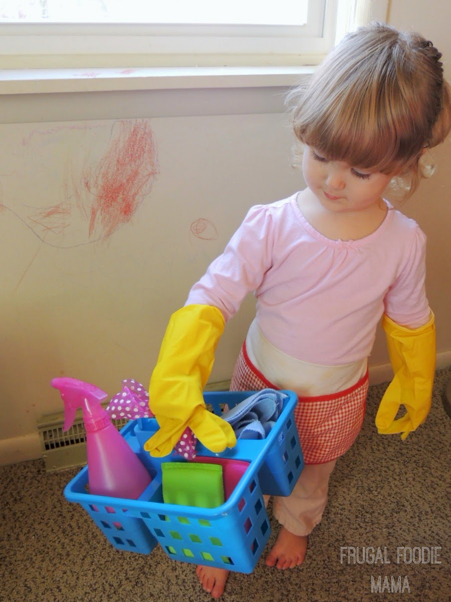 DIY Mommy's Little Helper Cleaning Caddy via thefrugalfoodiemama.com - Let the little ones "help" while you clean up! #InstaClean #shop