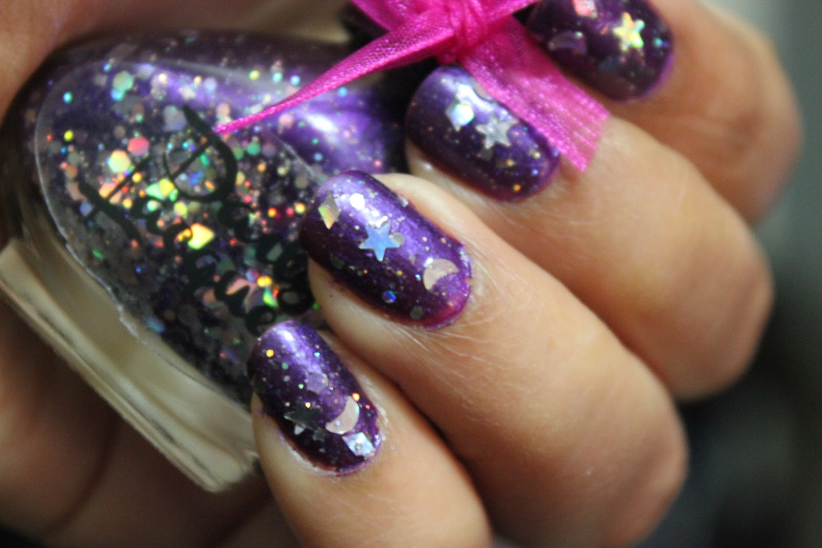 Nayeli's Crafts The Creative Spot: Moon Kitty nail polish by Daily Lacquer