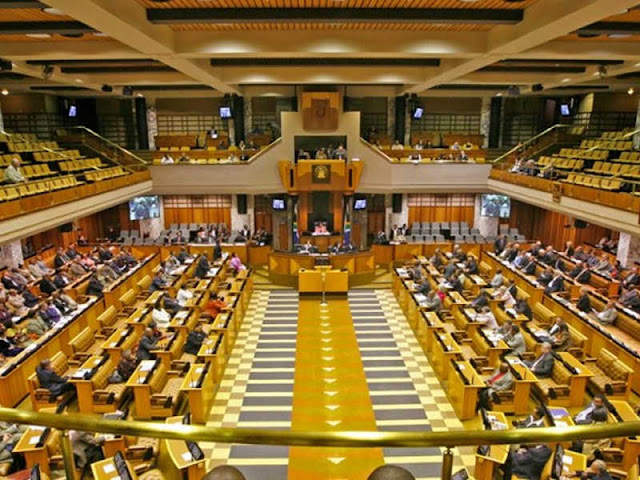 South African Parliament Endorses Report on Disputed Land Reform South African Parliament Endorses Report on Disputed Land Reform