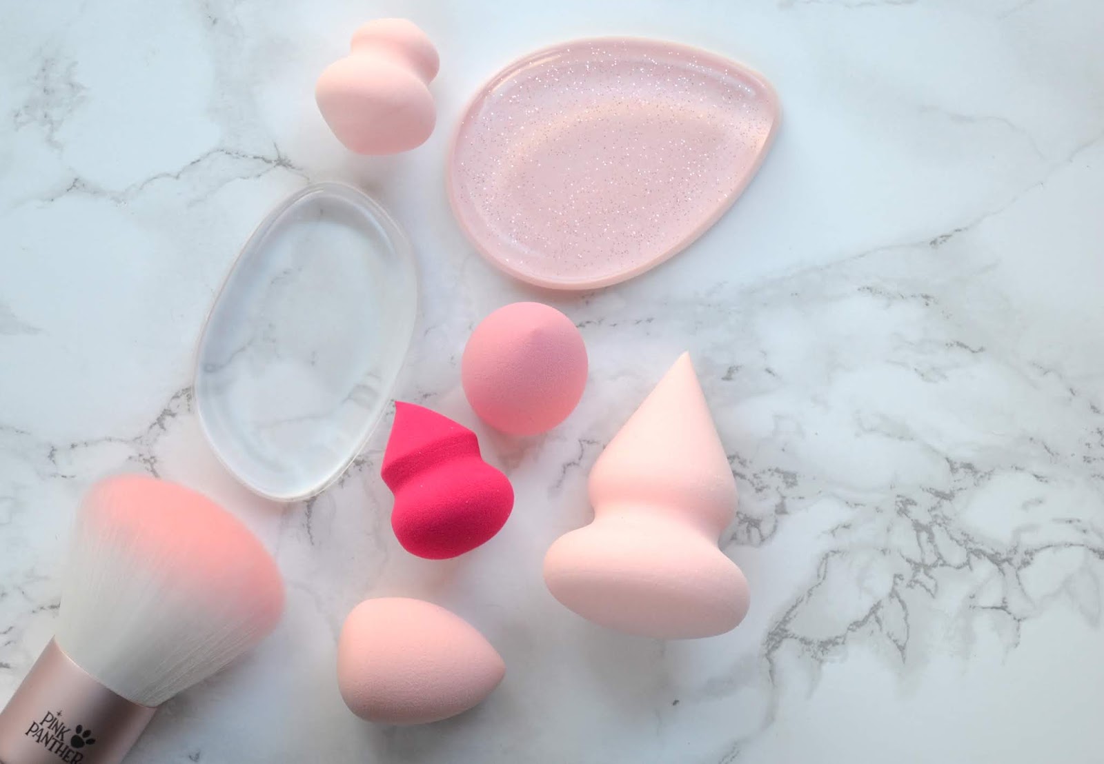 BEAUTY TOOLS Miniso x Pink Panther Makeup Sponges, Brushes and Puffs