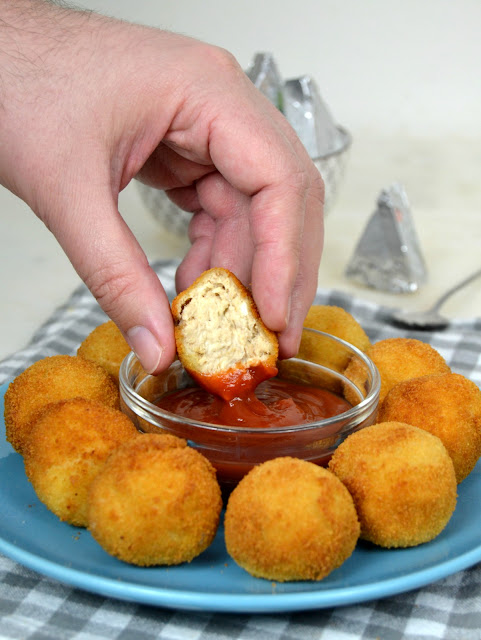 Bolitas de atún con quesitos