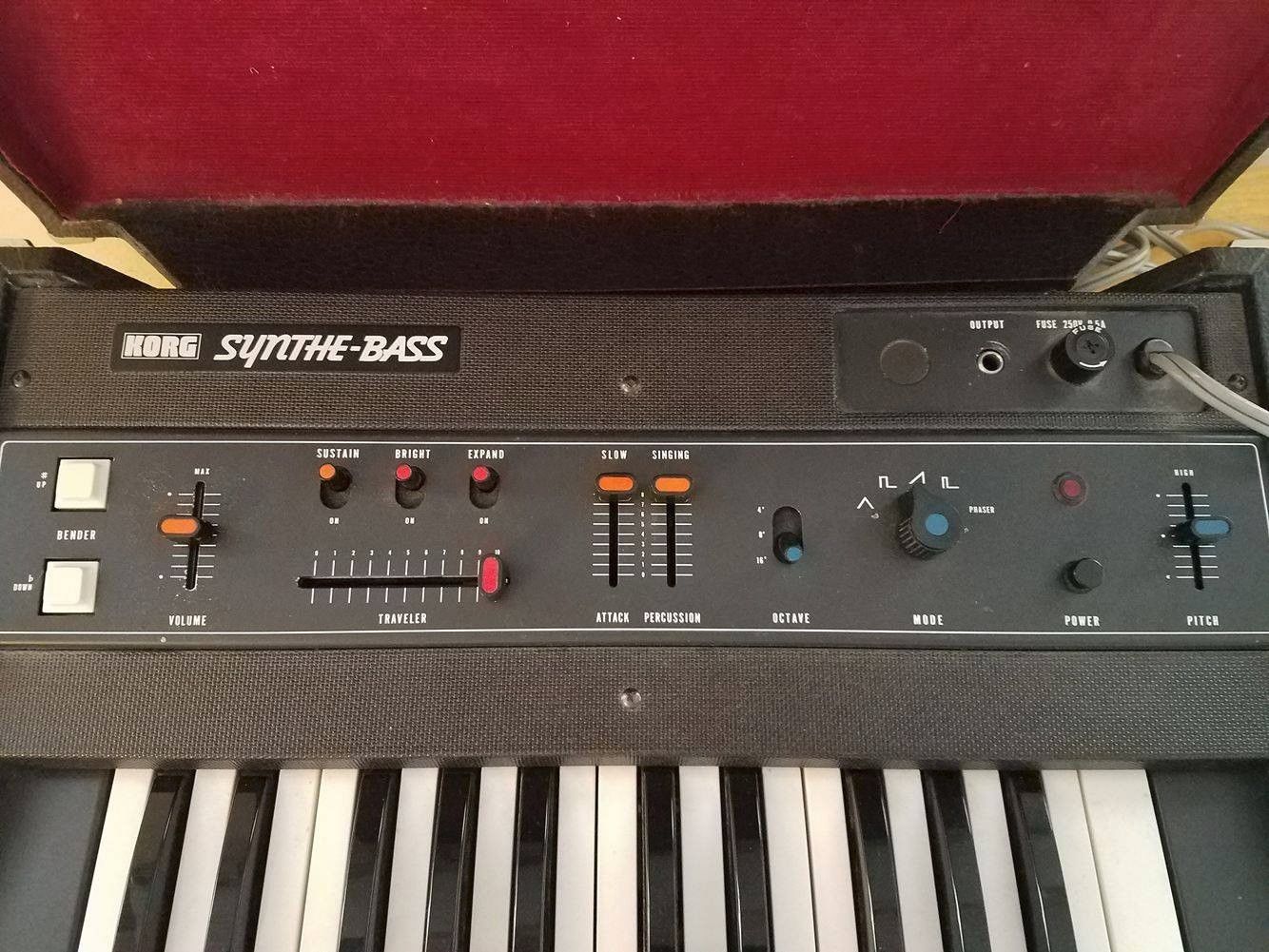 MATRIXSYNTH SB100 SyntheBass Analog Synthesizer SN 780152