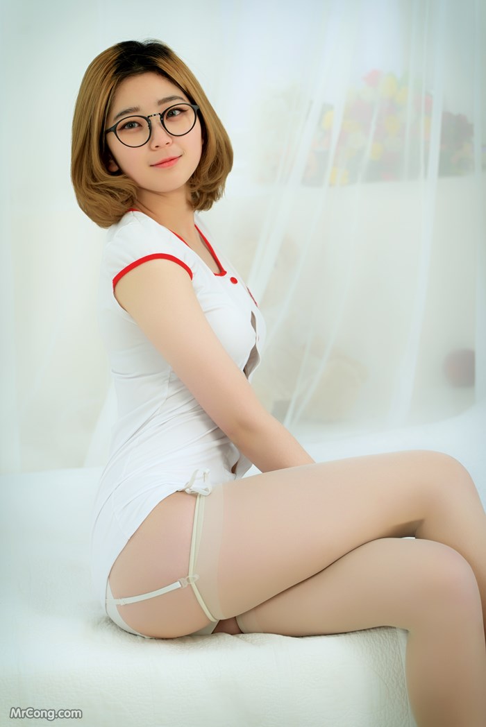 Ye Na hot beauty in nurse-style lingerie (9 photos) photo 1-0