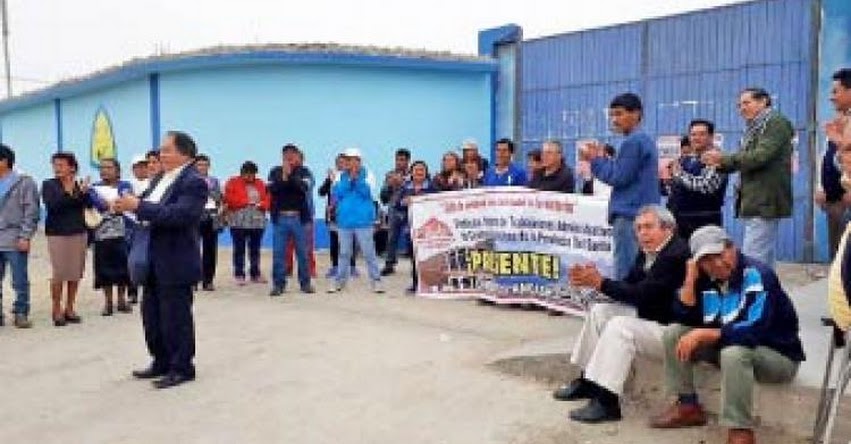 Trabajadores administrativos de sector educación de la Provincia del Santa inician paro de 48 horas - Áncash Trabajadores administrativos de sector educación de la Provincia del Santa inician paro de 48 horas - Áncash