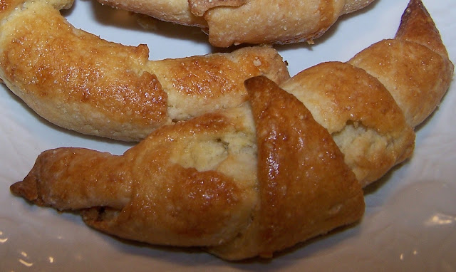 homemade gluten free crescent rolls or croissants