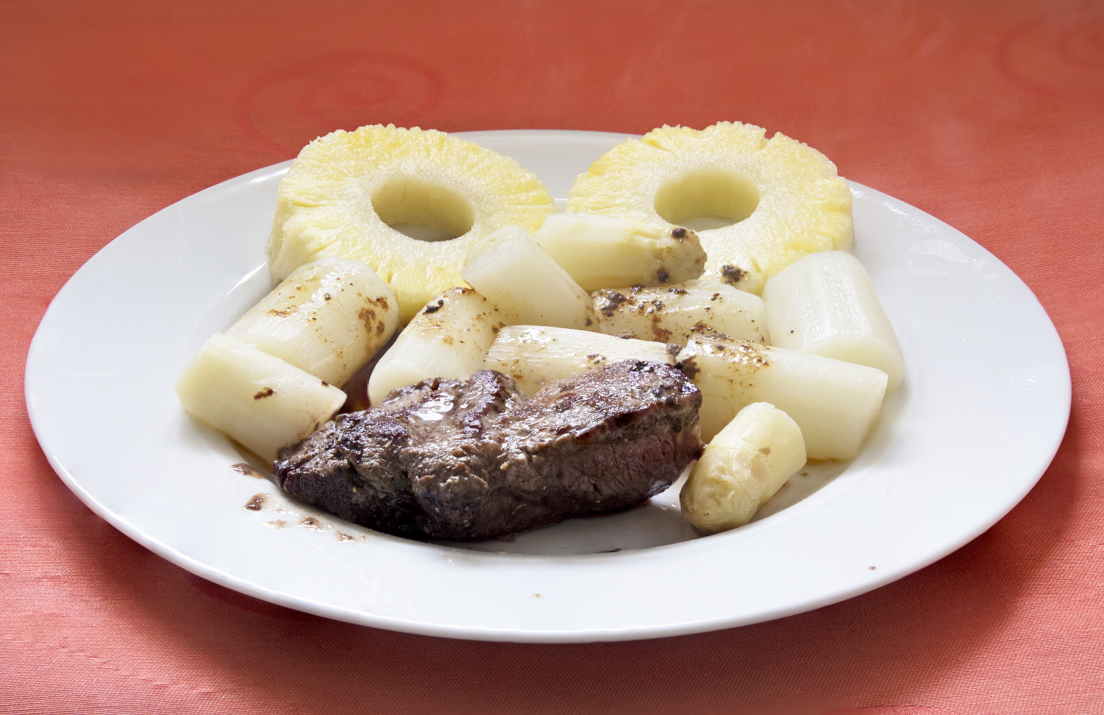 Rinderfilet Spargel Ananas Rinderfilet Spargel Ananas