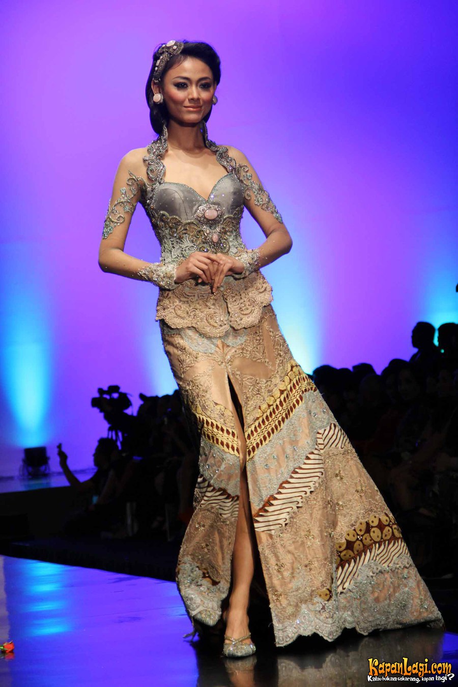 Collection of Image Kebaya  Avanti 17 Best Images About 