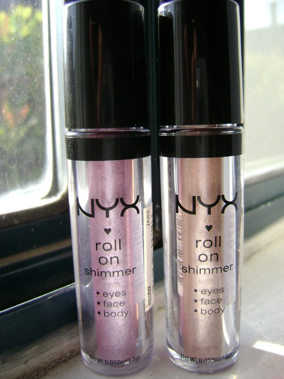 Beauty Research Review NYX Roll on Shimmer