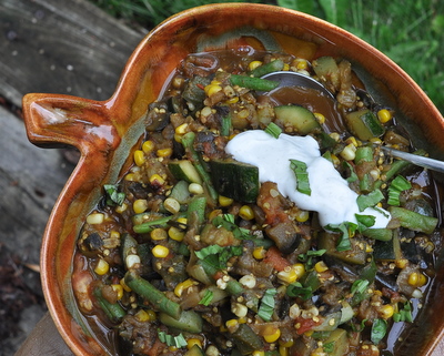 Summer Vegetable Curry ♥ AVeggieVenture.com, great for summer vegetables at their peak. Weight Watchers Friendly & Freestyle Friendly. Vegan. Naturally Gluten Free. Whole30 Friendly. Paleo.