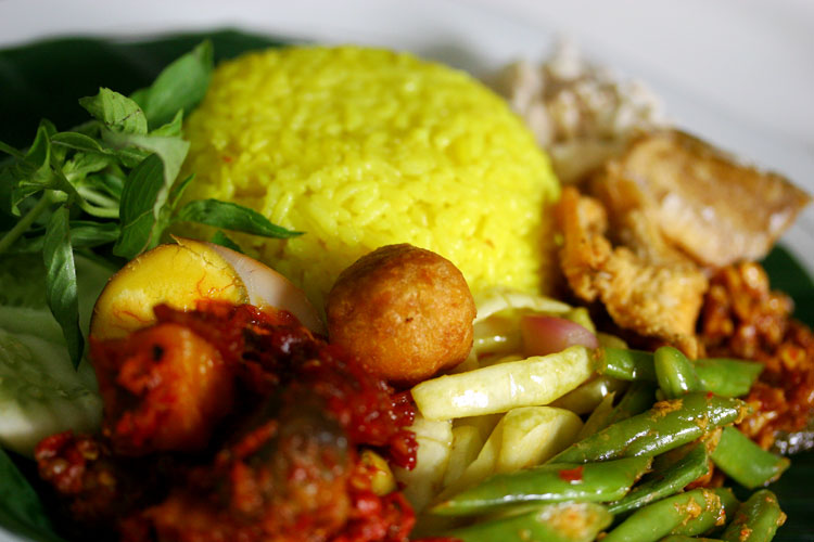Nasi Kuning (Yellow Rice) Indonesian Recipes