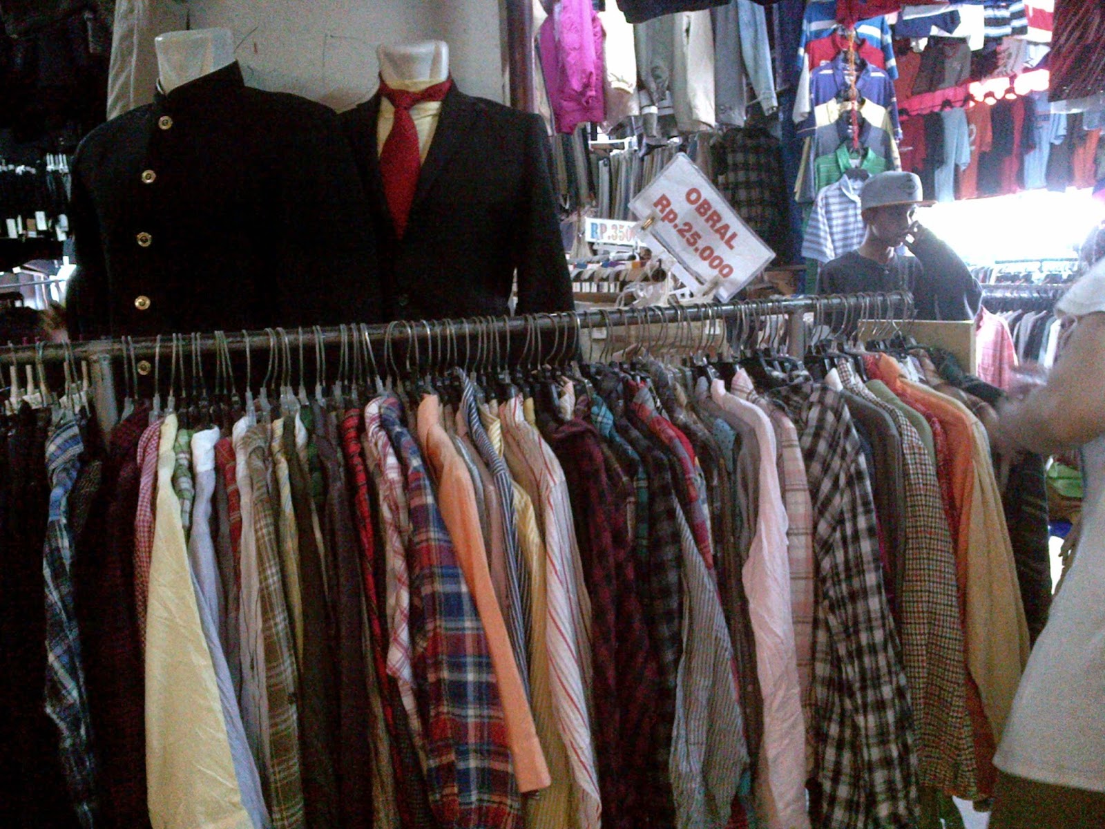 Perjalananku Iseng Iseng ke Pasar Senen (Berburu Baju