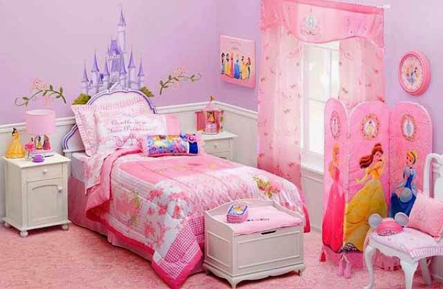 kamar tidur perempuan warna pink