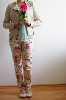 [Fashion] The Floral Pants! Mint Chiffon Top, Jeans Jacket / Beige Leather Jacket / Mint Coat