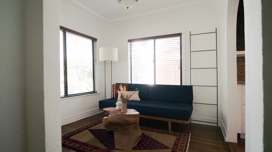 20 Photos vs. 3422 Hollydale Dr, Los Angeles Interior Design Luxury Home Tour