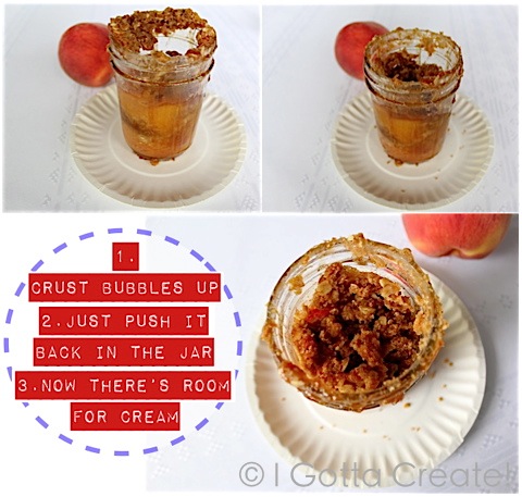 Adorable, portable peach crisp baked in mason jars. Perfect for picnics, tailgating and camping! | Recipe and instructions at I Gotta Create!