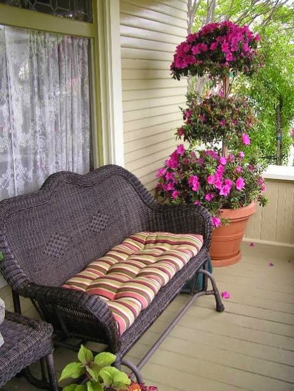 Outdoor Furniture for Small Spaces