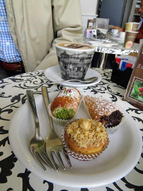 Places to eat in Malta: sweets at Dolce Peccati