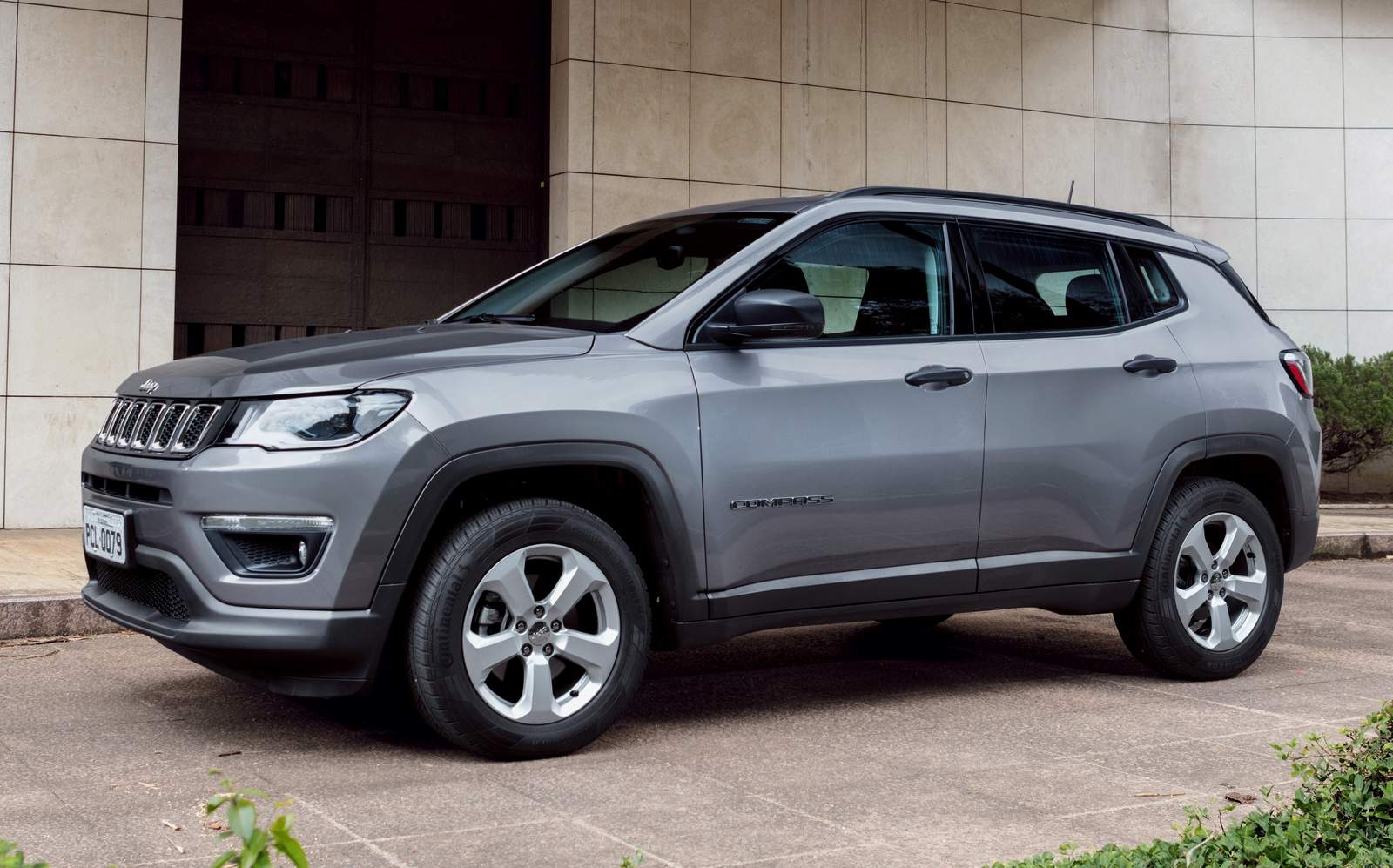 Jeep Compass estreia motor 2.0 Tigershark Flex no Brasil